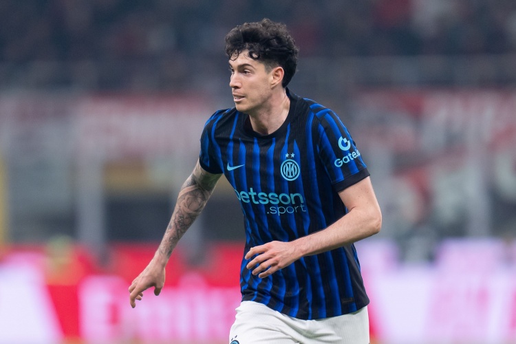 开云官网-每体：巴斯托尼红牌致意大利出局，糟糕状态恐引巴萨重新评估